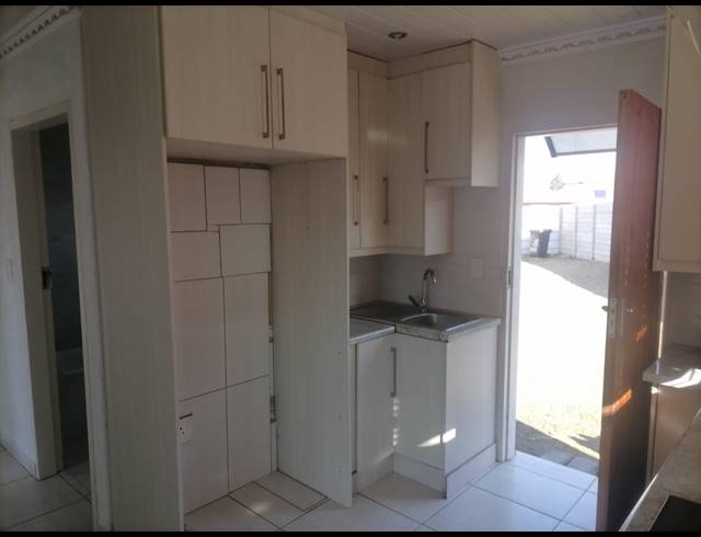 3 bed property to rent in STRUBENVALE
